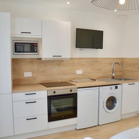 Superbe Studio Idealement Situe ! Avoine Bagian luar foto